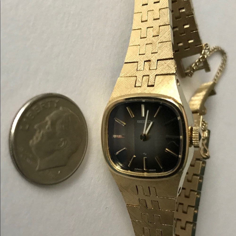 Vintage SEIKO Ladies Dress Watch - Japan Movement